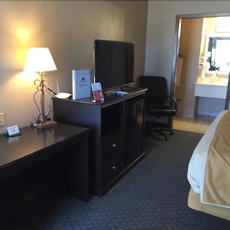 Americas Best Value Inn York Bagian luar foto