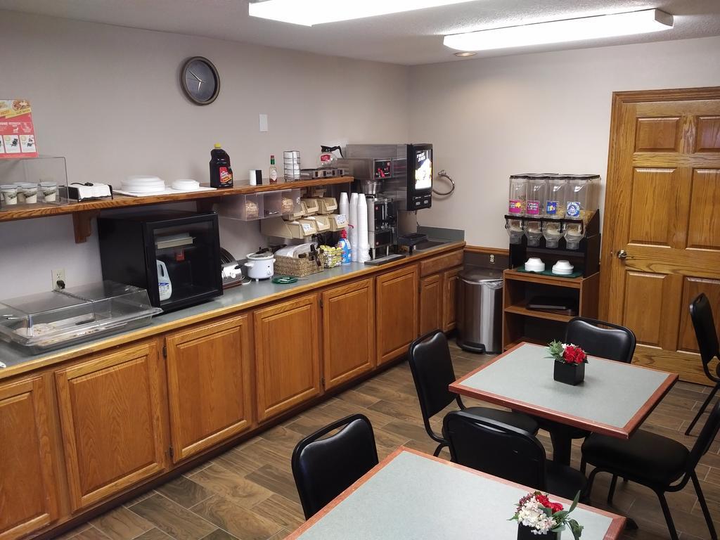Americas Best Value Inn York Bagian luar foto